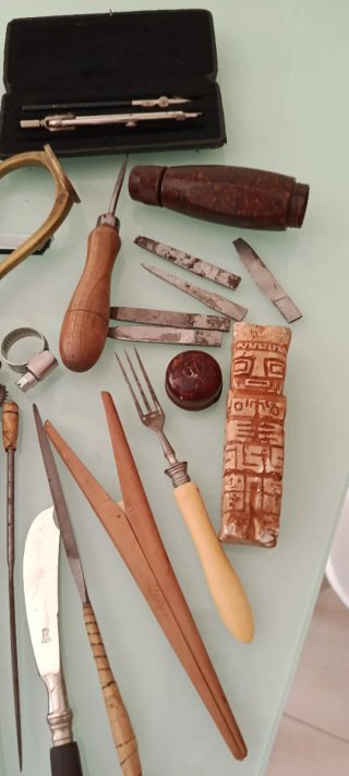 Lote variado de antigüedades