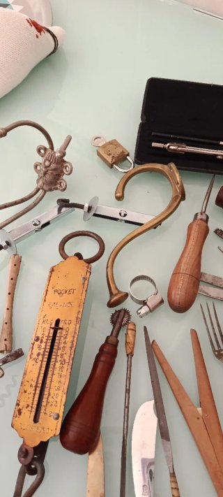 Lote variado de antigüedades