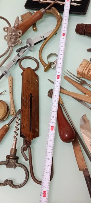 Lote variado de antigüedades