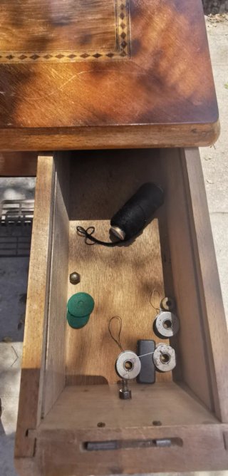 Máquina de coser Sigma antigua