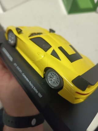 Coche Slot Porsche GT1 EVO 911 Amarillo