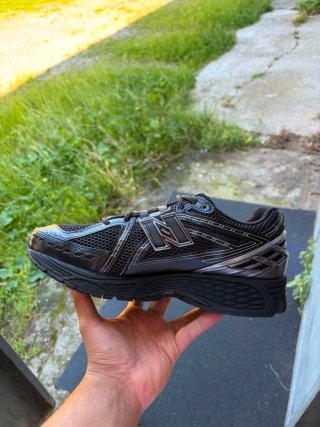 New Balance 1906r Nero/Argento