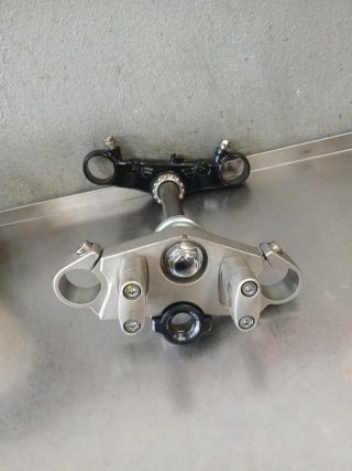 Tija Superior Honda CBF 600S 2006