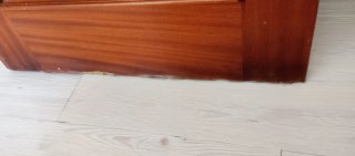 Puerta madera acristalada