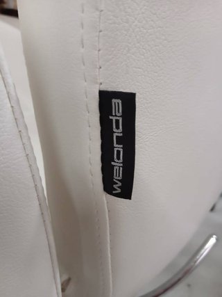SILLÓN DE PIEL PARA PELUQUERÍA