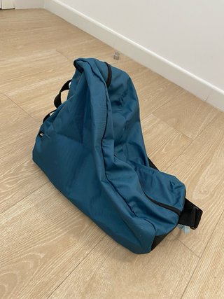 Casco y protecciones roller con bolsa