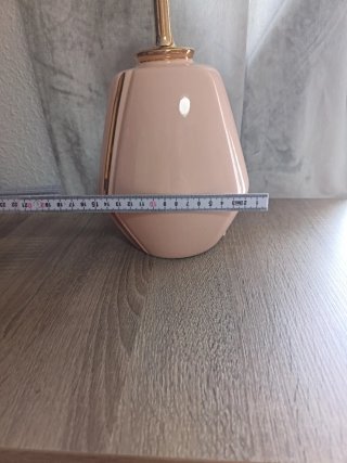 Lámpara de mesa rosa geométrica 2