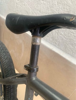Bicicleta BMX Negra
