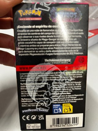 Cajas Pokémon Megaevolución Fuego Fantasmal