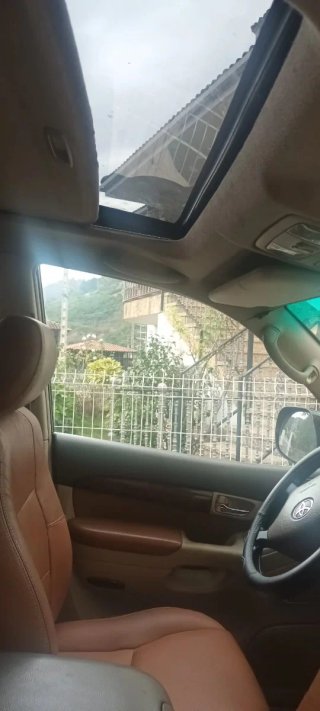 Toyota Land Cruiser 2004