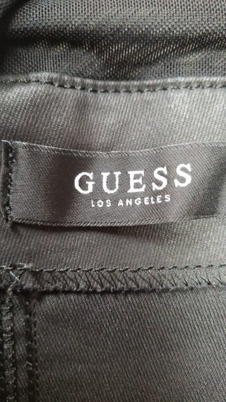 Mono Guess Negro Cremallera Delantera