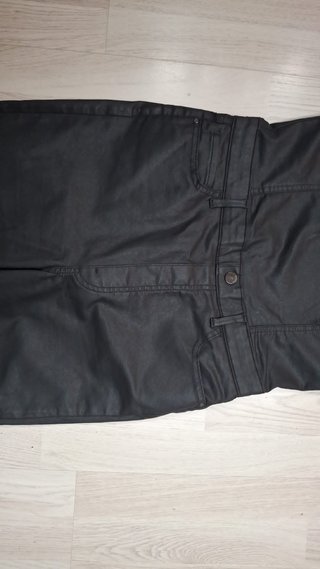 Mono Guess Negro Cremallera Delantera