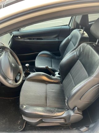 Peugeot 207 2009