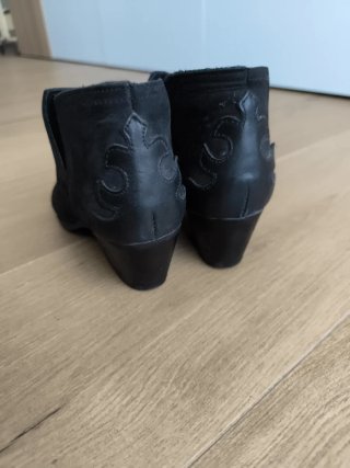Botines negros Pieces T.36