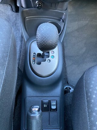 Toyota Yaris Connect 101CV Automático