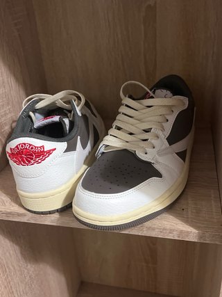 Nike Dunk Low Blanco y Negro Travis Scott