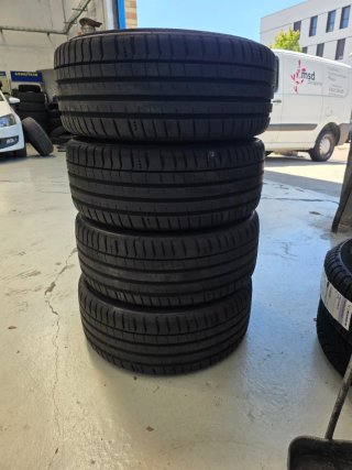 4 Neumáticos Michelin PS5 215/40 R18