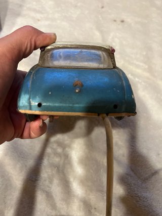 Coche antiguo francés azul