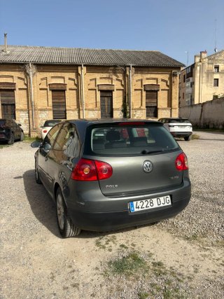 Volkswagen Golf 2005