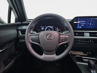 Lexus UX 2.0 300h UX Plus