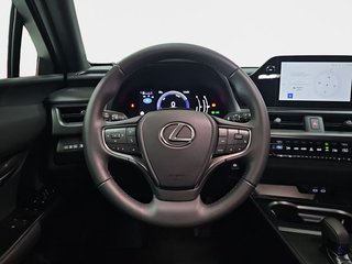 Lexus UX 2.0 300h UX Plus