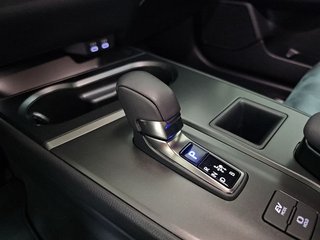 Lexus UX 2.0 300h UX Plus