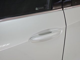 Lexus UX 2.0 300h UX Plus