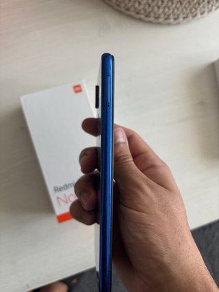 Xiaomi Redmi Note 7 (le falta botón pero funciona)