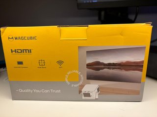 Proyector HY350 Max Magcubic PRECINTADO NUEVO