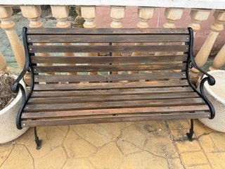 Conjunto de madera y hierro jardin