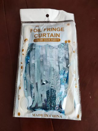 Cortina de flecos azul y plateada nueva a estrenar