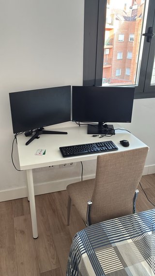 Monitor Profesional Samsung 24" Negro LF24T450FQU