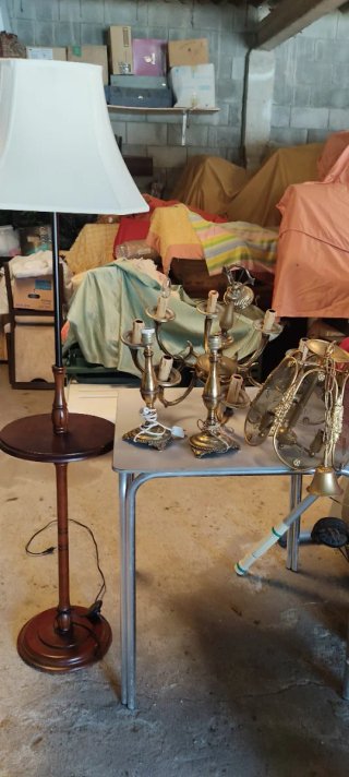 Lote 2 lámparas metal doradas