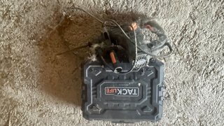 Martillo demoledor TACKLIFE con maletín