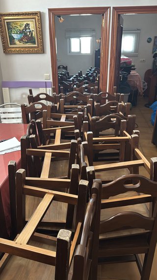 Lote de 4 sillas de madera