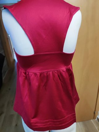 Blusa roja satinada