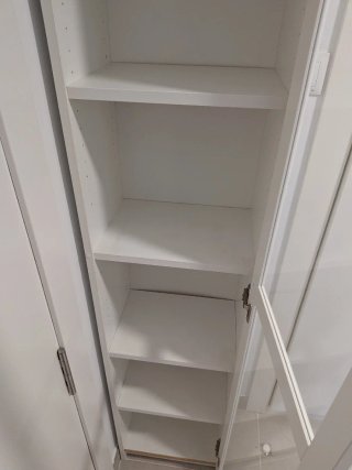 Estantería Billy Blanca con Puertas de cristal