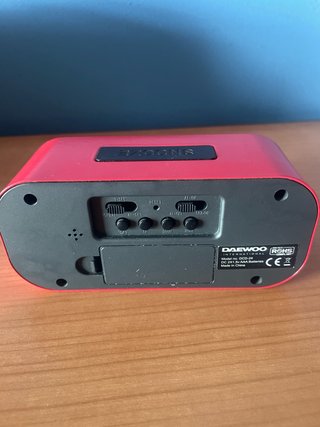 Reloj Despertador Rojo SNOOZE