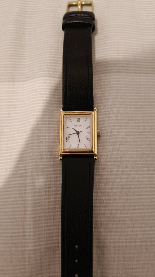 Reloj Parfois dorado y negro
