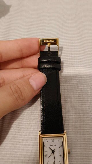 Reloj Parfois dorado y negro
