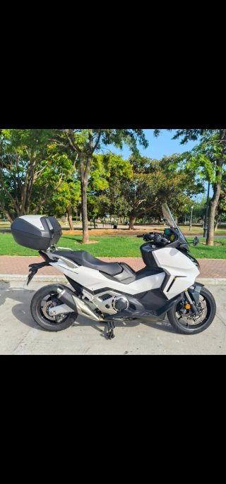 Honda Forza 750cc A2 2022 - 9.140 km