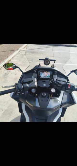 Honda Forza 750cc A2 2022 - 9.140 km