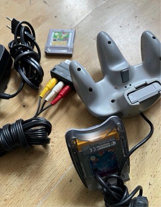 Consola Nintendo N64 + Mando y Juegos