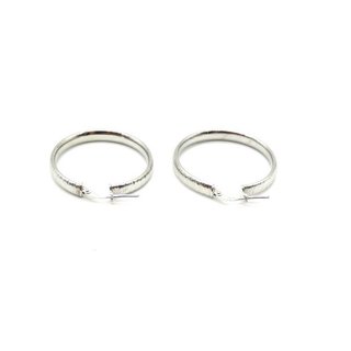 Aros de plata rodiada con textura 3cm - 2194