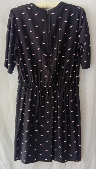Vestido Bimba y Lola Talla M Estampado Rayos
