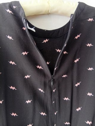 Vestido Bimba y Lola Talla M Estampado Rayos