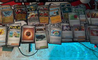Mazo Mega Lucario EX Pokémon TCG