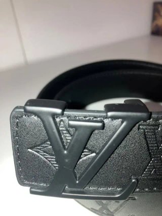 Cinturón  Negro Diseño Clásico Estilo Diseñador