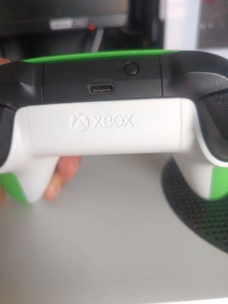 Xbox Series S con caja en perfecto estado