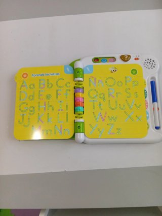 Libro electrónico VTech para niños.